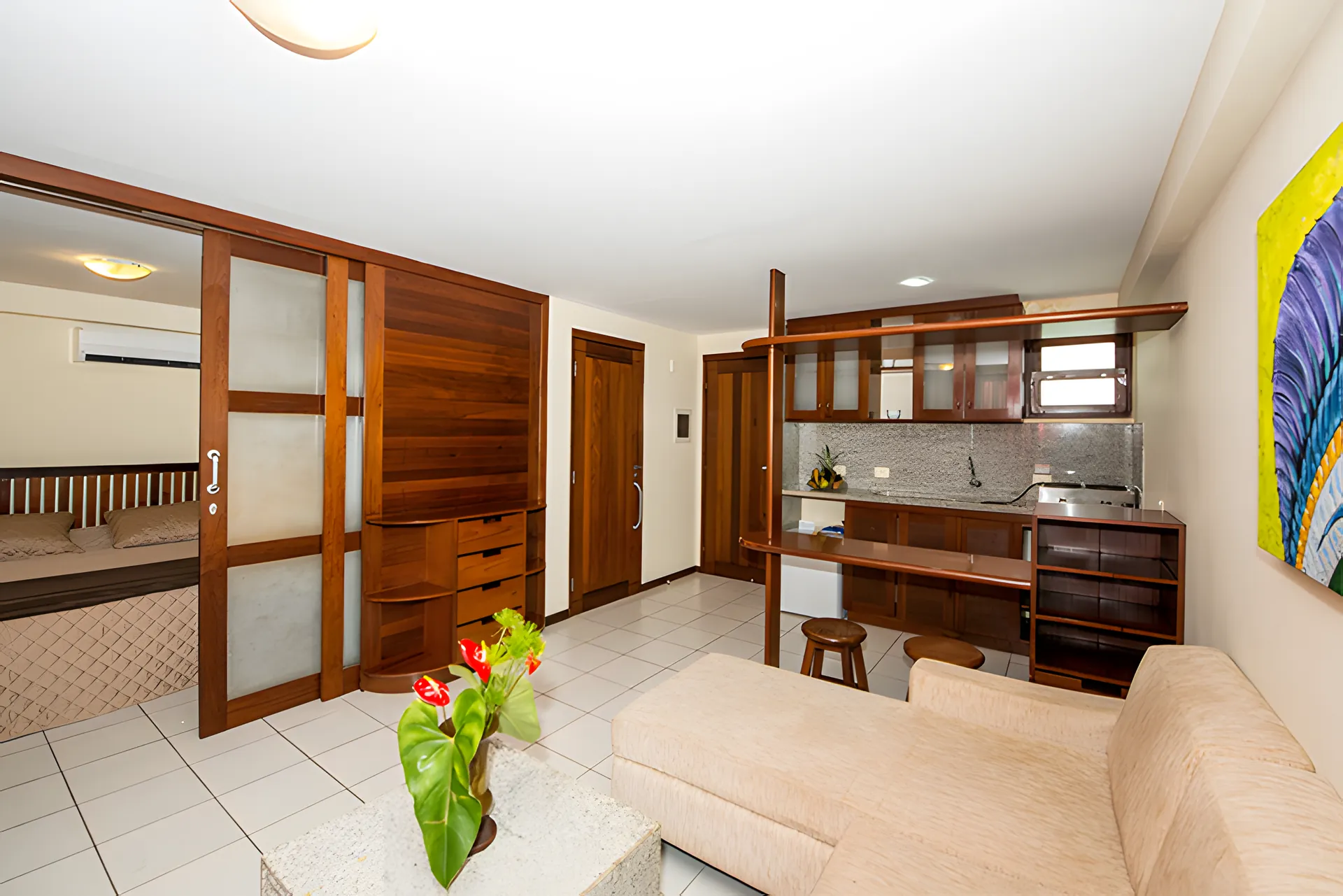 Cozinha americana e sala